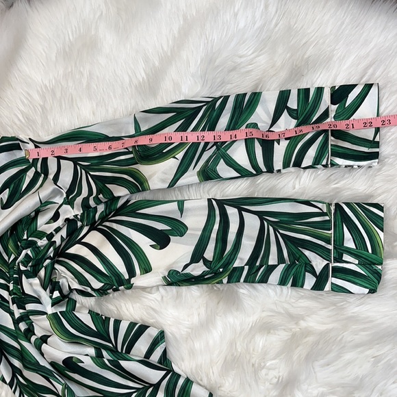 NWT Show Me Your Mumu Paige PJ ~ TOP ONLY ~ in Peruvian Palm 🌴 - Picture 9 of 14